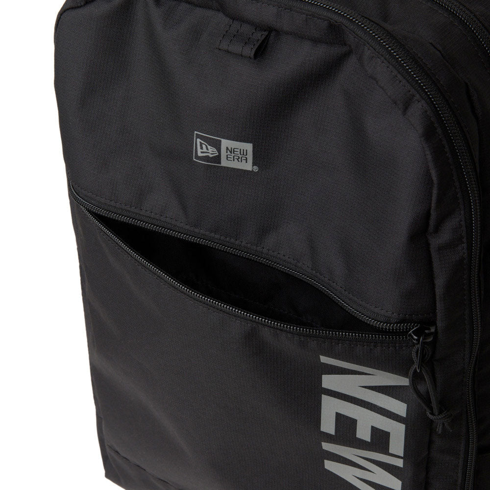 New Era Flag Logo 200D JAQ Paisley Black Smart Pack Bag