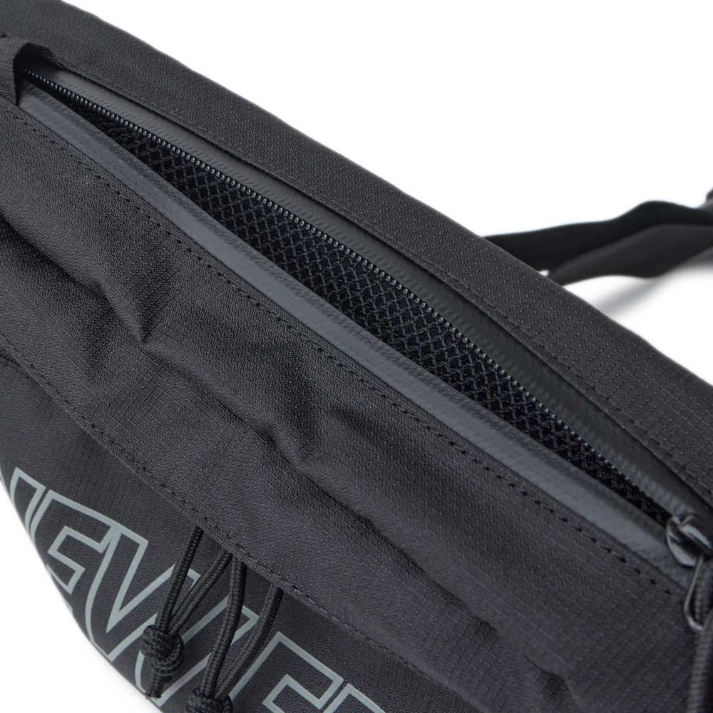 New Era Wordmark Logo Black 150D Body Bag 150D Black