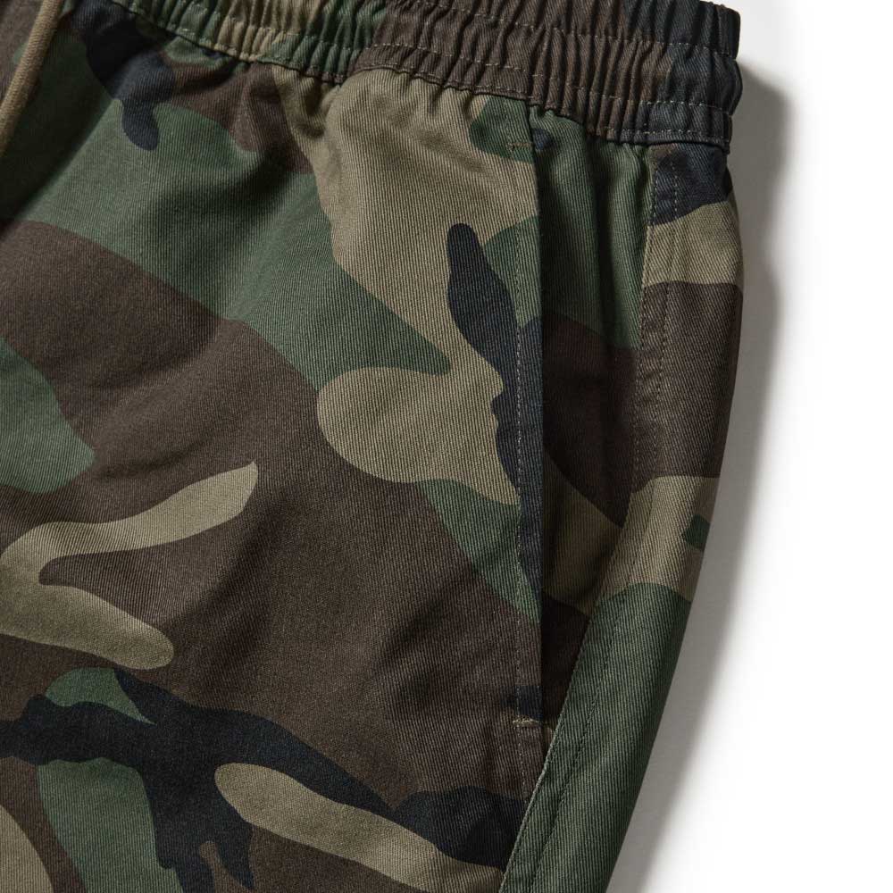 New Era Wood Camo East Short Pants