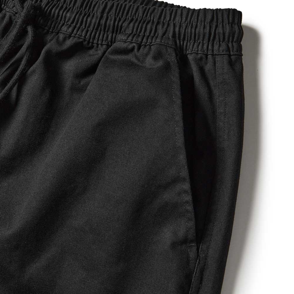 New Era Black East Short Pants