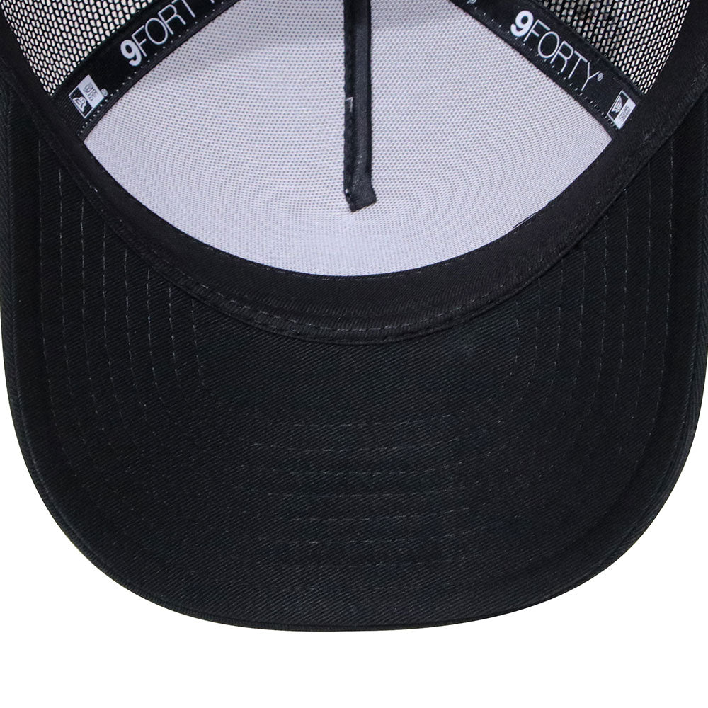New Era Round Patch Chrome White Black Youth 9FORTY A-Frame Trucker Cap
