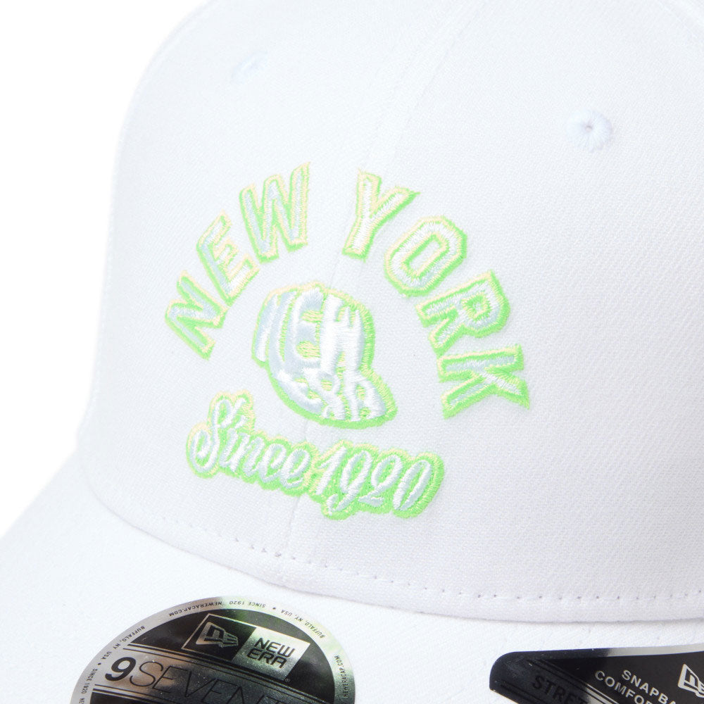 New Era Golf Laser Perforated White 9SEVENTY Stretch Snapback Cap