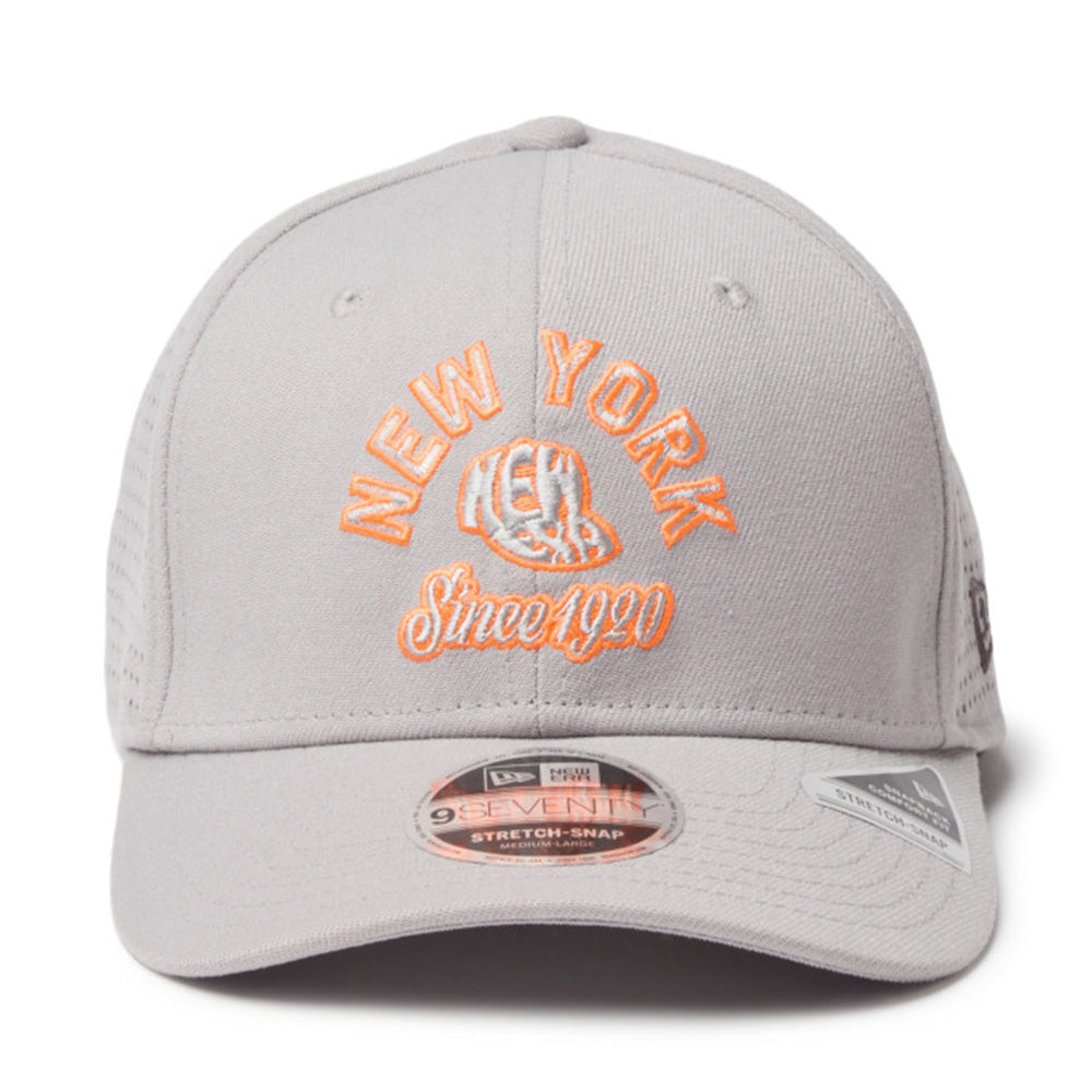 New Era Golf Laser Perforated Grey 9SEVENTY Stretch Snapback Cap