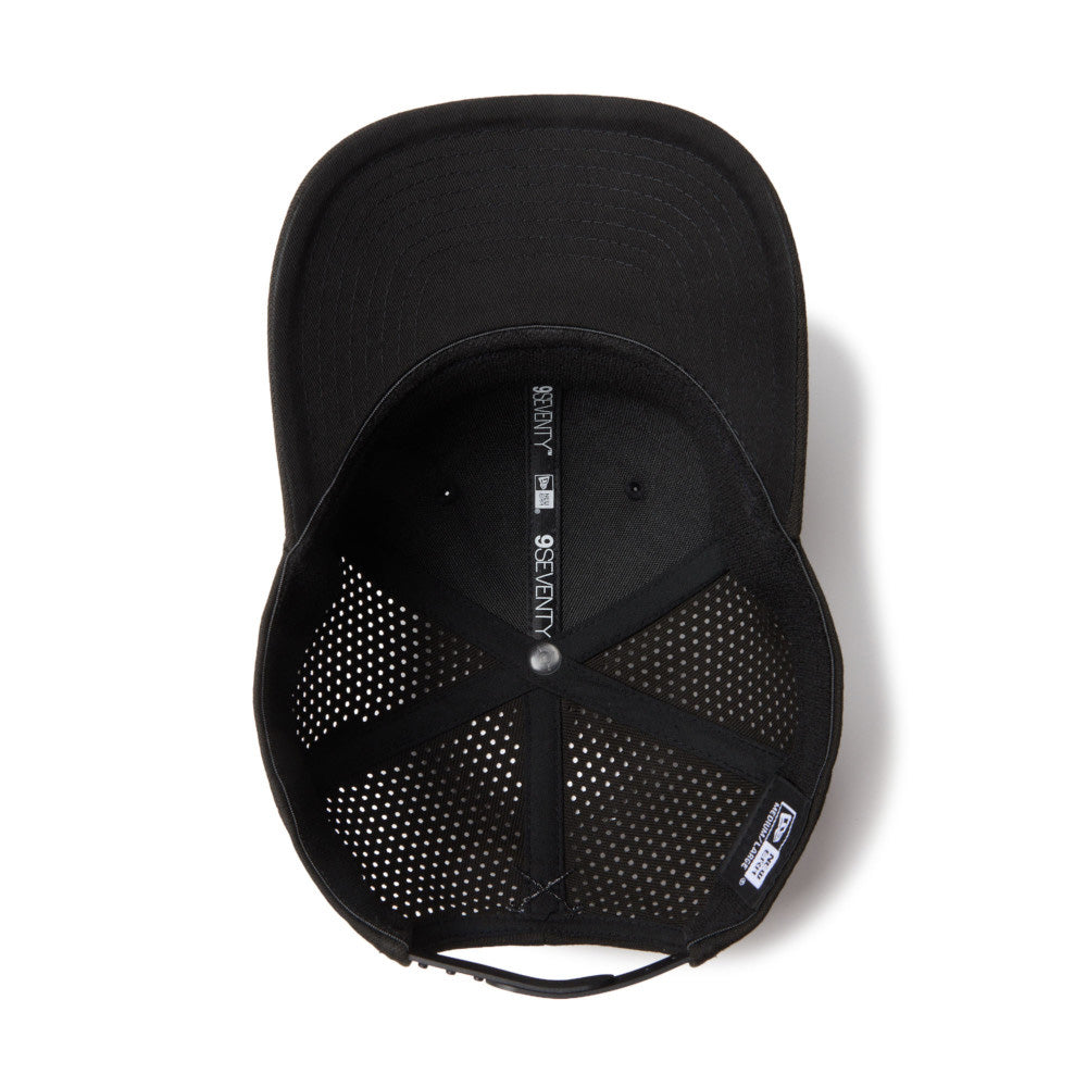 New Era Golf Laser Perforated Black 9SEVENTY Stretch Snapback Cap