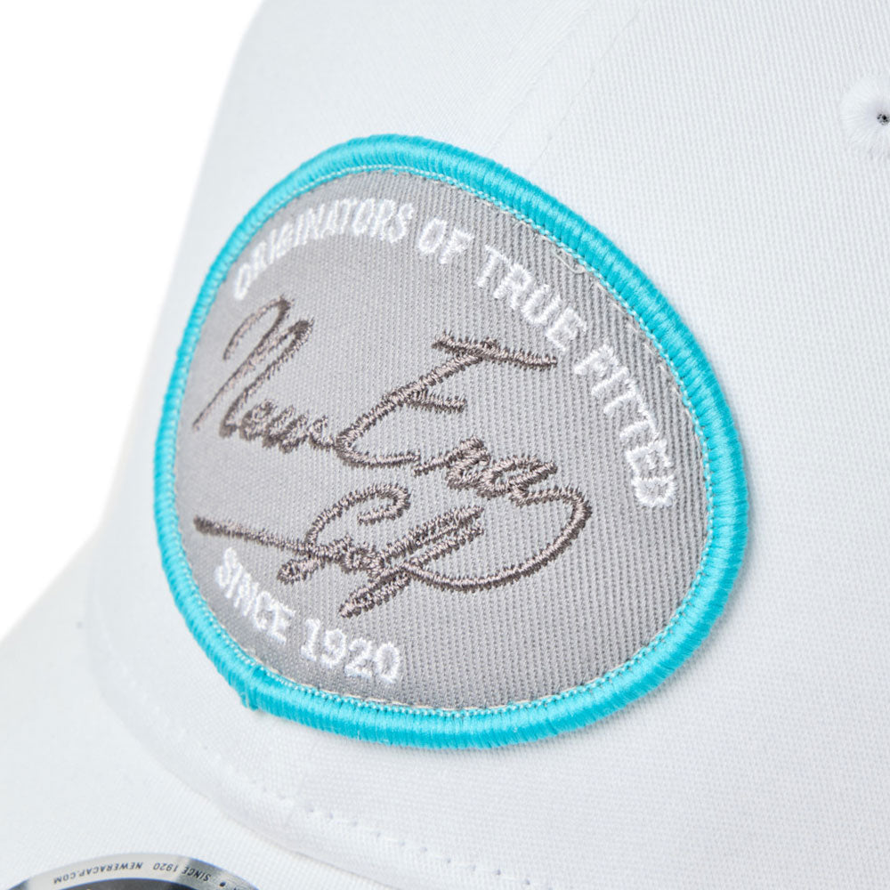 Script Oval Patch White Golf 9FORTY Stretch Snapback Cap
