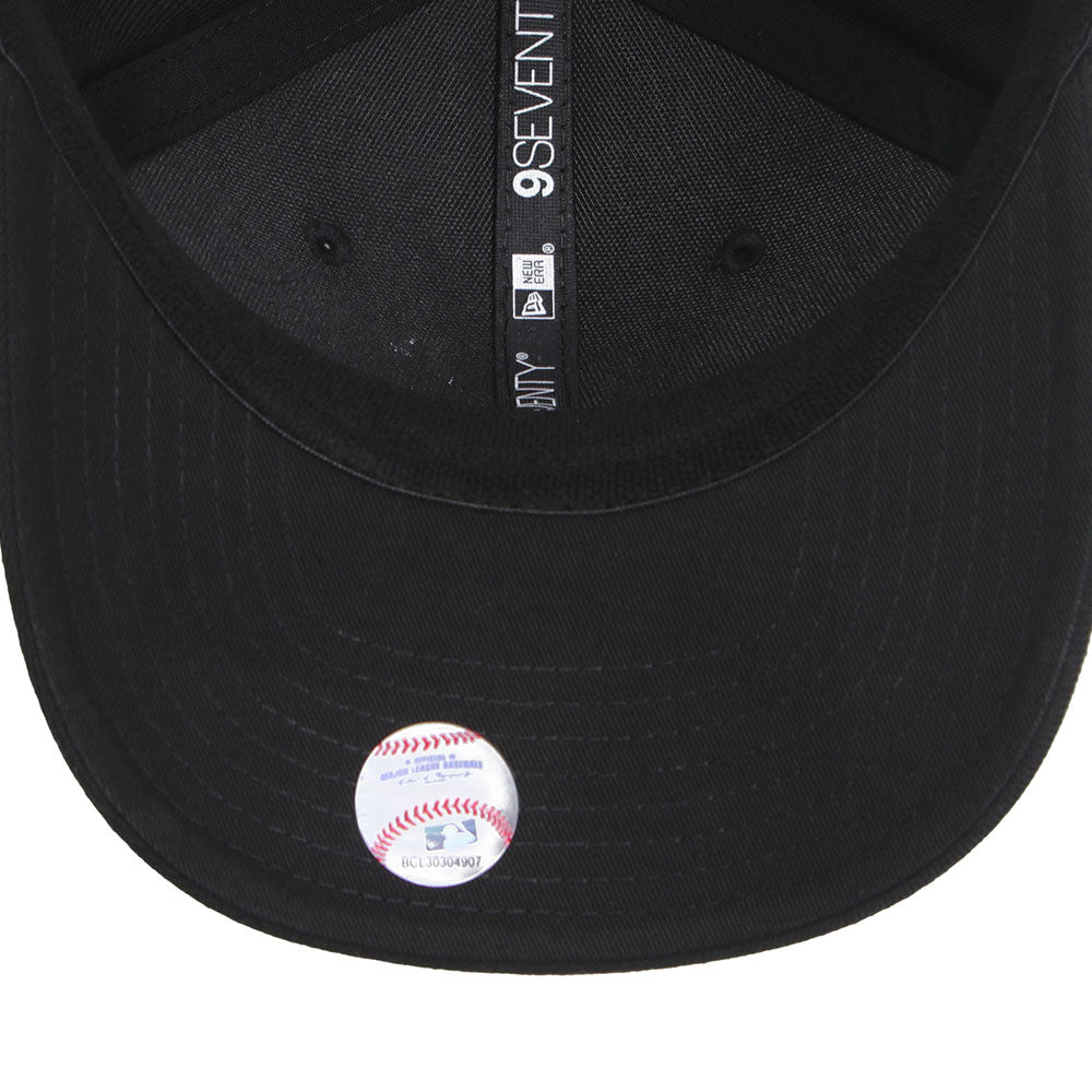 New Era Los Angeles Dodgers Black 9SEVENTY Stretch Snapback Cap
