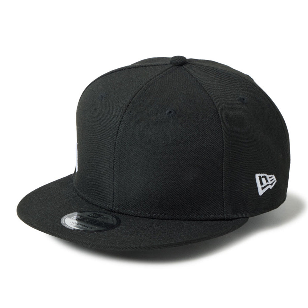 New Era Wordmark Tagging Essential Black 9FIFTY Snapback Cap