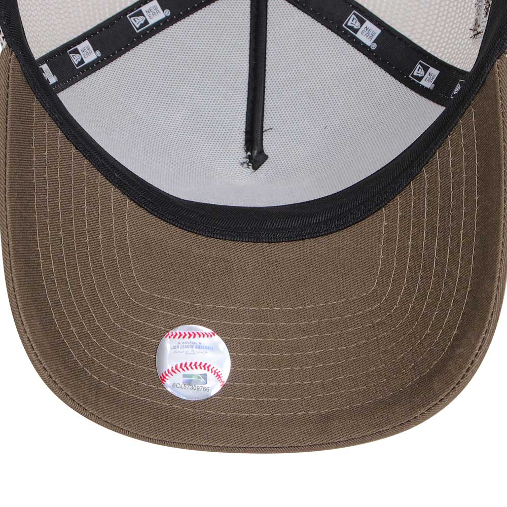 New Era San Diego Padres Side Patch Light Beige Brown 9FORTY A-Frame Adjustable Cap