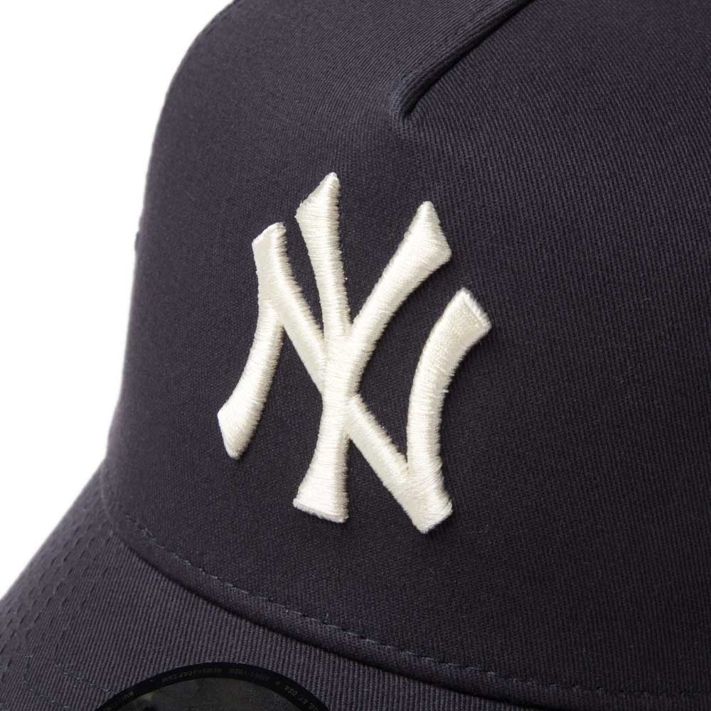 New Era New York Yankees EMB Mesh Navy 9FORTY A-Frame Adjustable Cap
