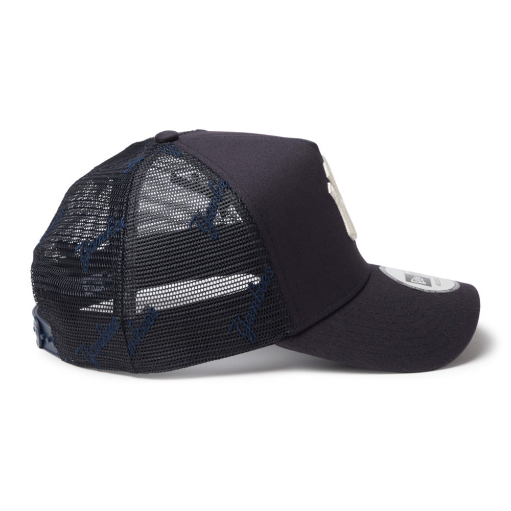 New Era New York Yankees EMB Mesh Navy 9FORTY A-Frame Adjustable Cap