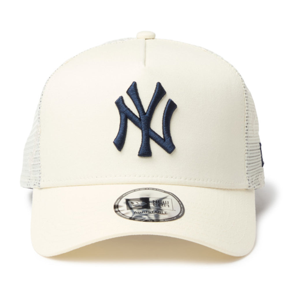 New Era New York Yankees EMB Mesh Navy 9FORTY A-Frame Trucker Adjustable Cap