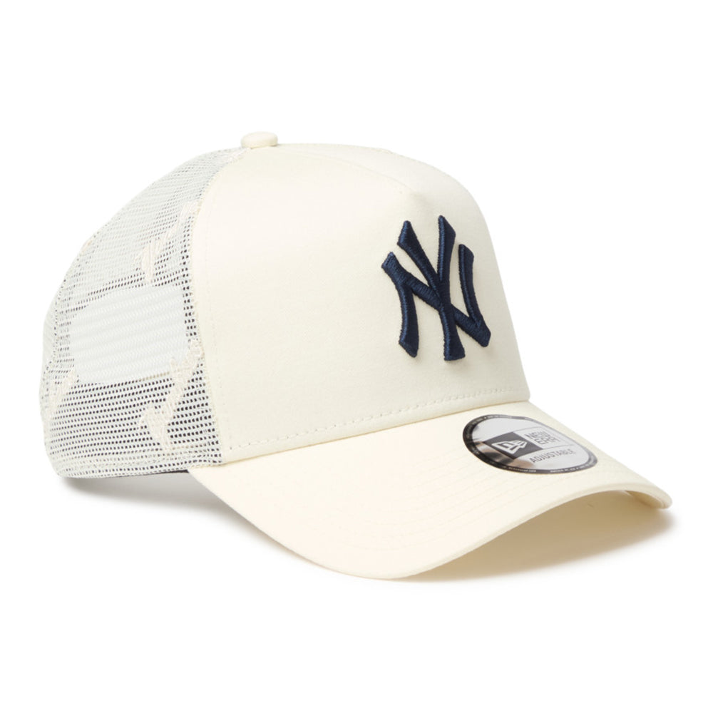 New Era New York Yankees EMB Mesh Navy 9FORTY A-Frame Trucker Adjustable Cap
