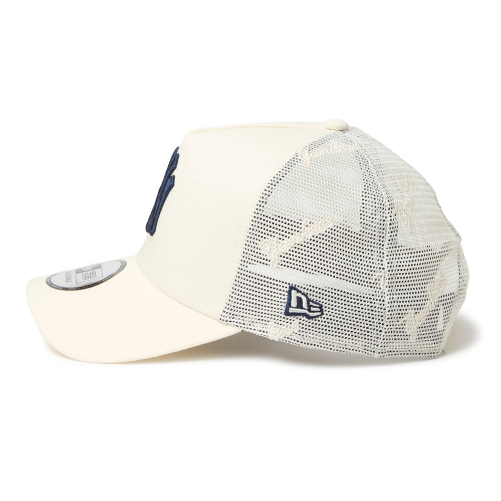 New Era New York Yankees EMB Mesh Navy 9FORTY A-Frame Trucker Adjustable Cap
