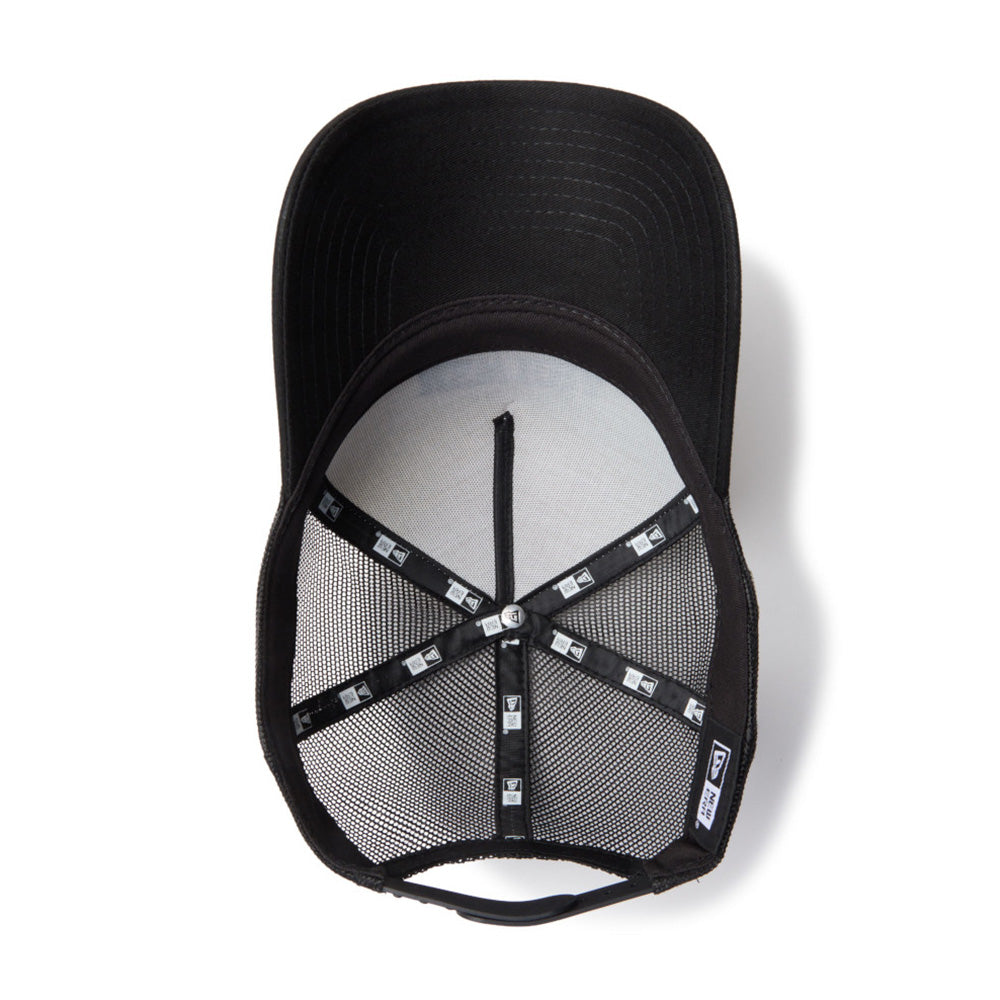 New Era Wordmark NE Collog Cream Black 9FORTY A-Frame Trucker Cap