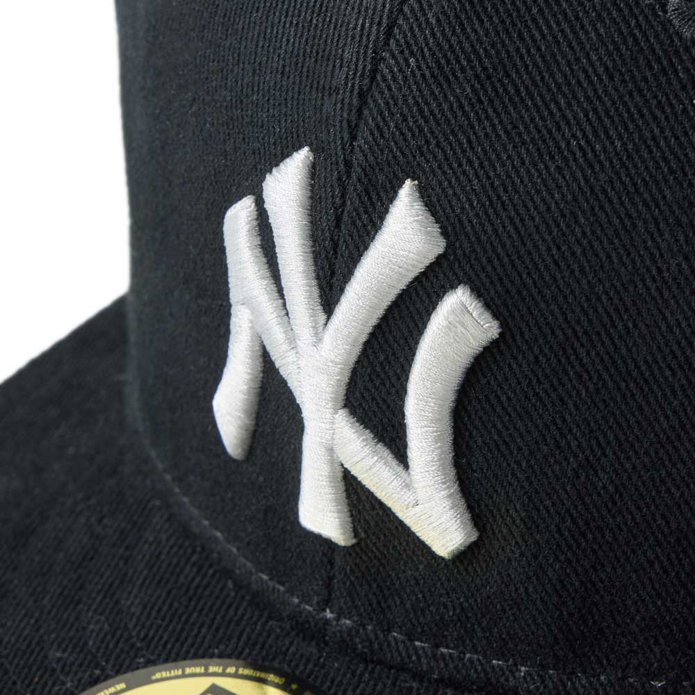 New Era New York Yankees Damaged Twill Black 59FIFTY Fitted Cap