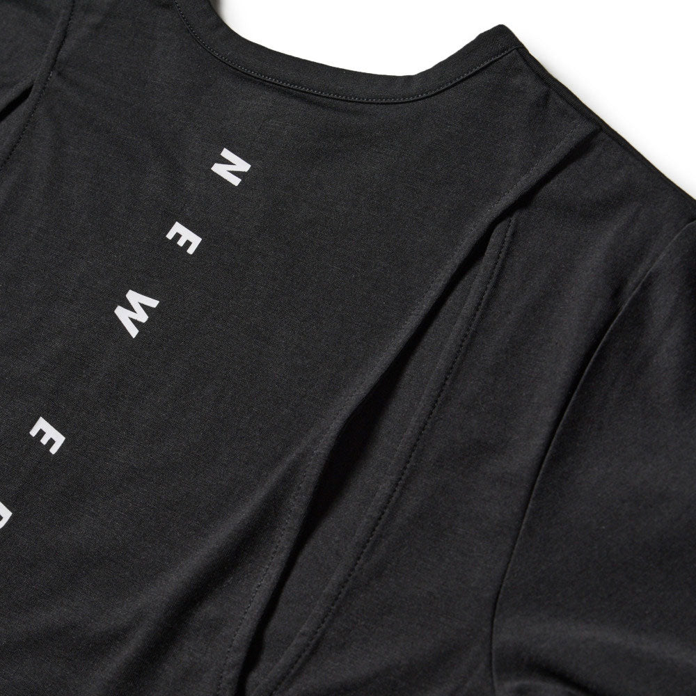 New Era Wordmark Black Women Performance Short Cutting Short Sleeve T-Shirt