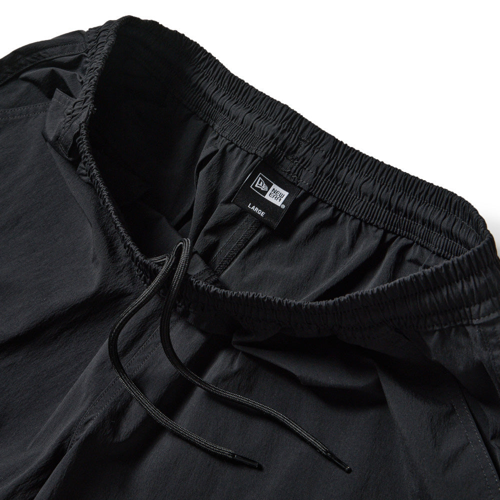 New Era Big Flag Black Active Shorts