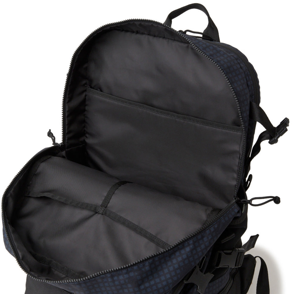 New Era Square Logo Black Club Pack 150D Nite Backpack