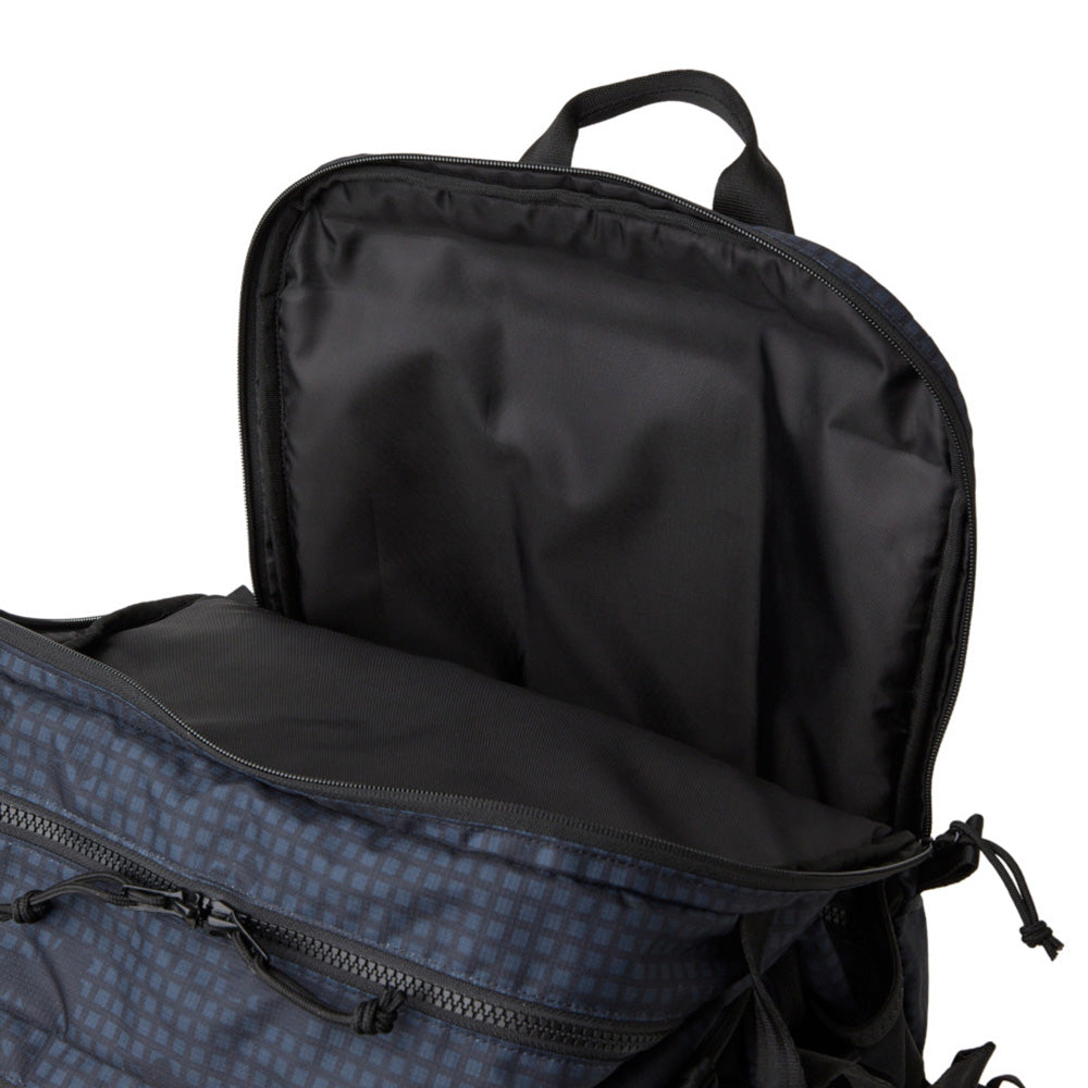 New Era Square Logo Black Club Pack 150D Nite Backpack