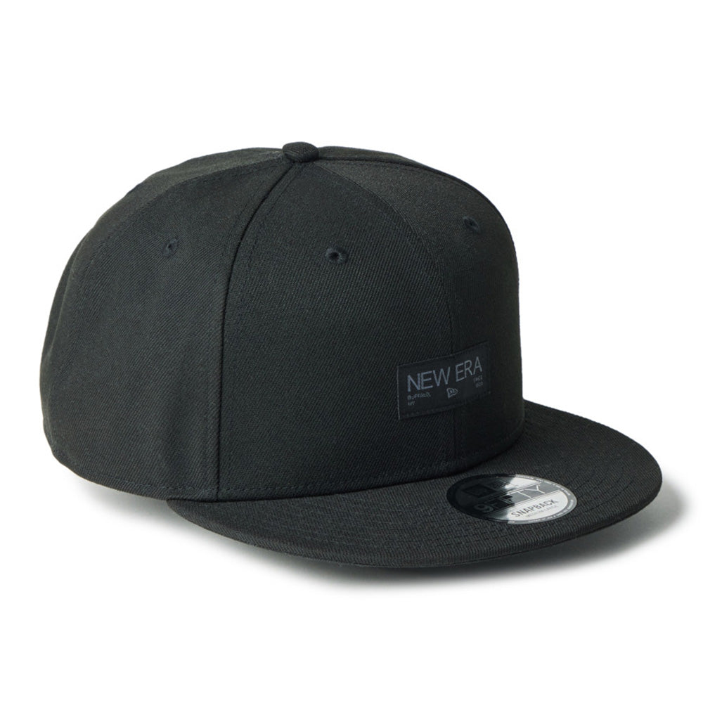 New Era Black Wordmark Metal Flag Black 9FIFTY Snapback Cap