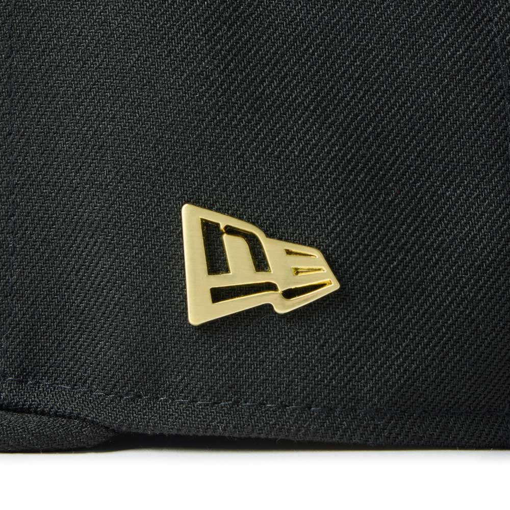 New Era Black Wordmark Metal Flag Black 9FIFTY Snapback Cap