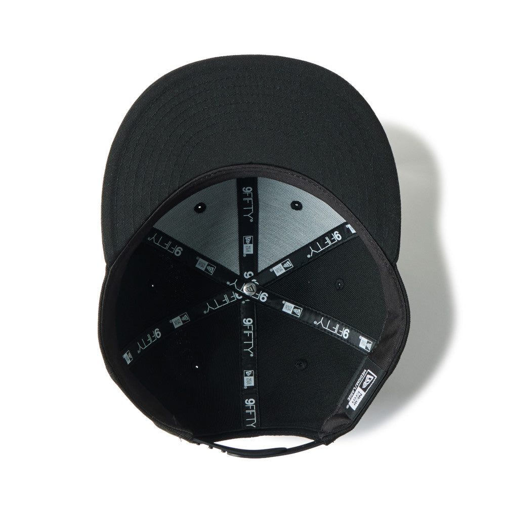 New Era Black Wordmark Metal Flag Black 9FIFTY Snapback Cap