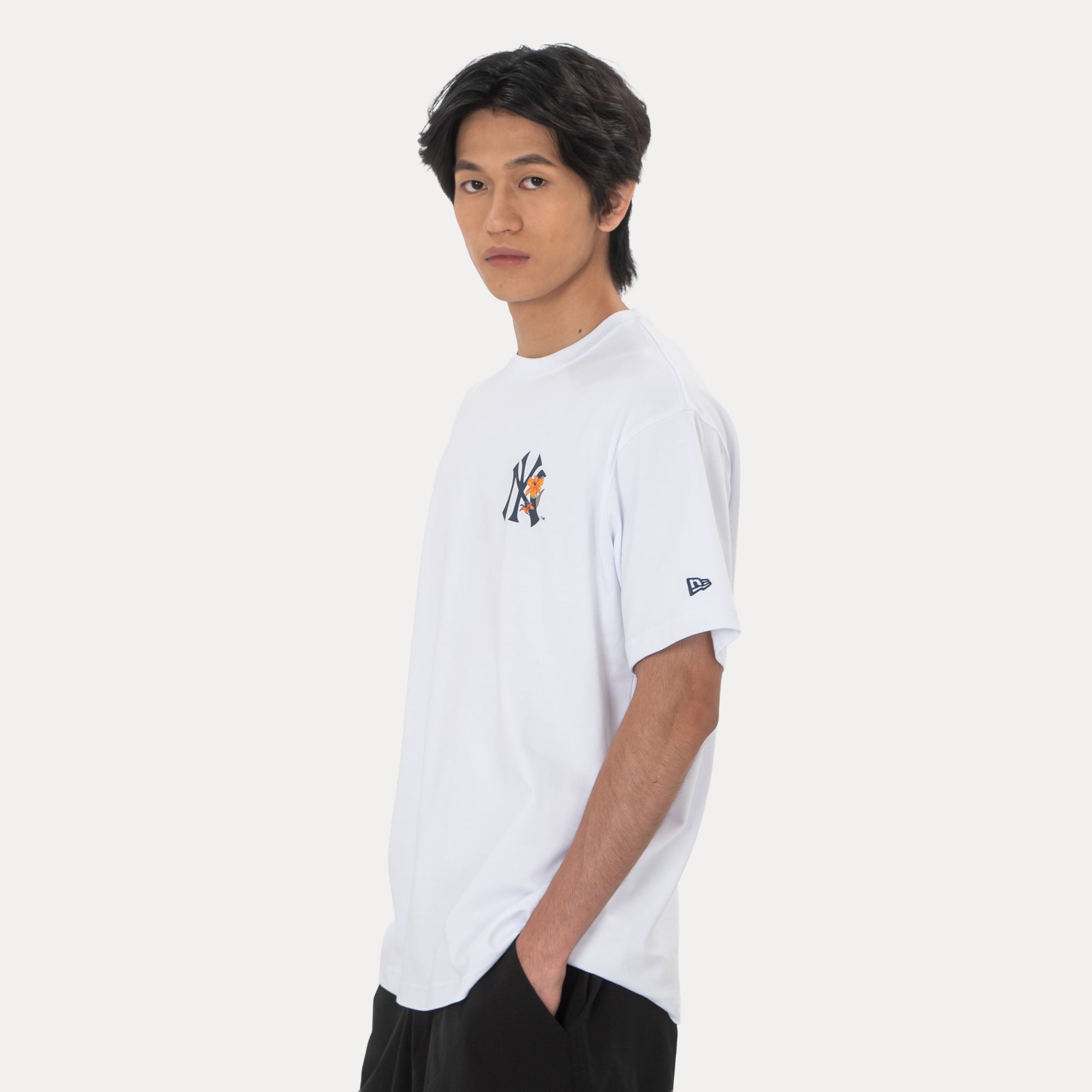 New Era New York Yankees Floral FW26 White COOLERA Short Sleeve T-Shirt