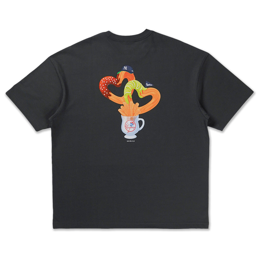 New Era New York Yankees Sugary Twist Steel Clouds Oversized COOLERA Short Sleeve T-Shirt