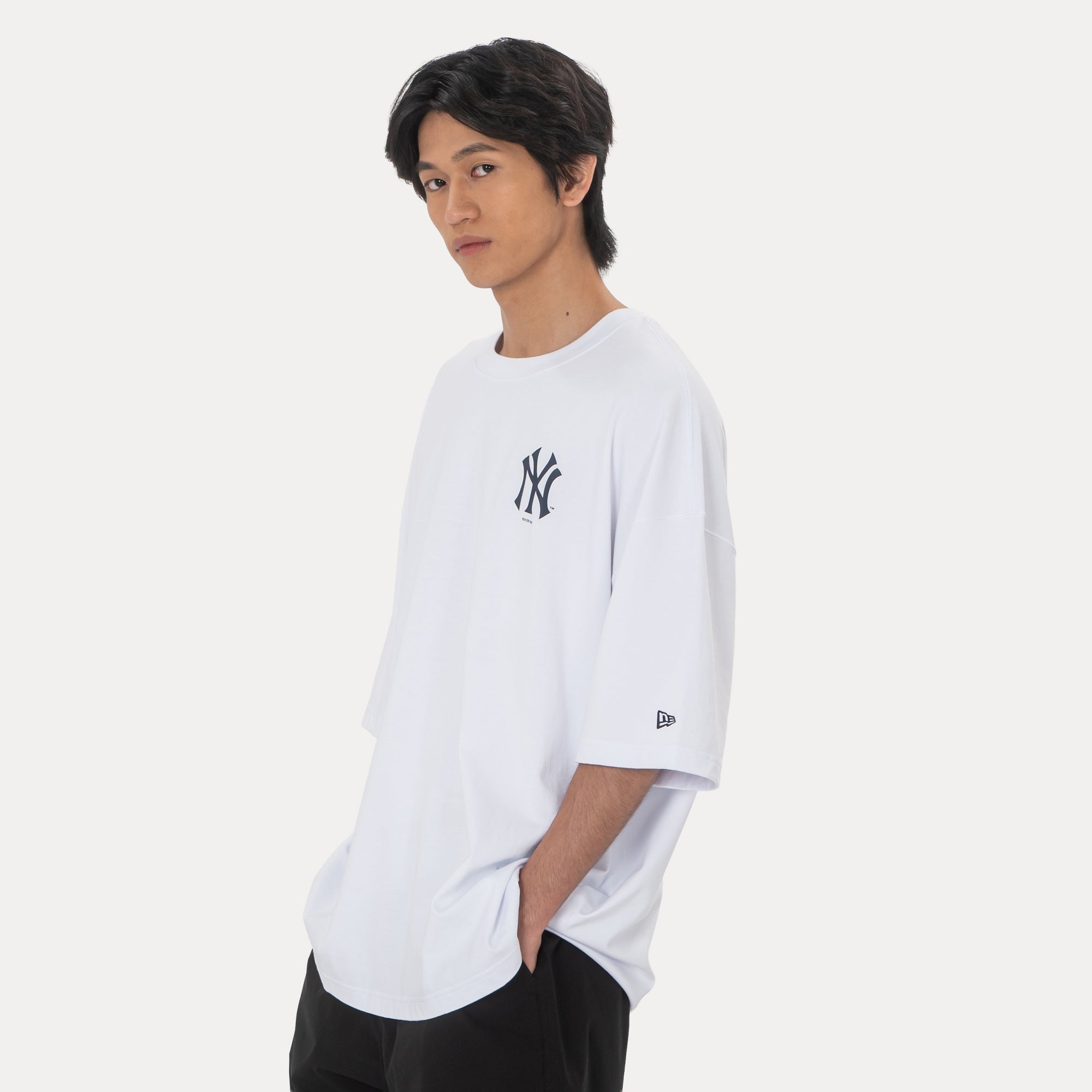New York Yankees Playing Cards White COOLERA Oversized Short Sleeve T-Shirt