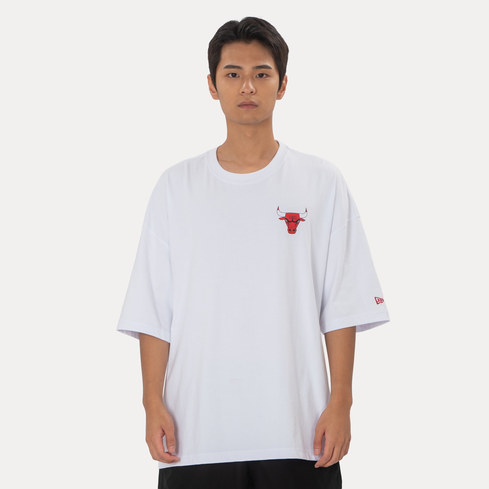New Era Chicago Bulls Playing Cards White Oversized COOLERA Short Sleeve T-Shirt