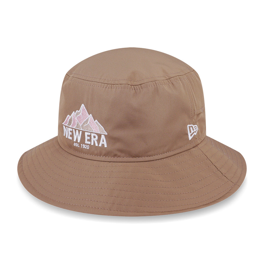 New Era Outdoor Logo FW26 Khaki Adventure Lite Bucket Hat