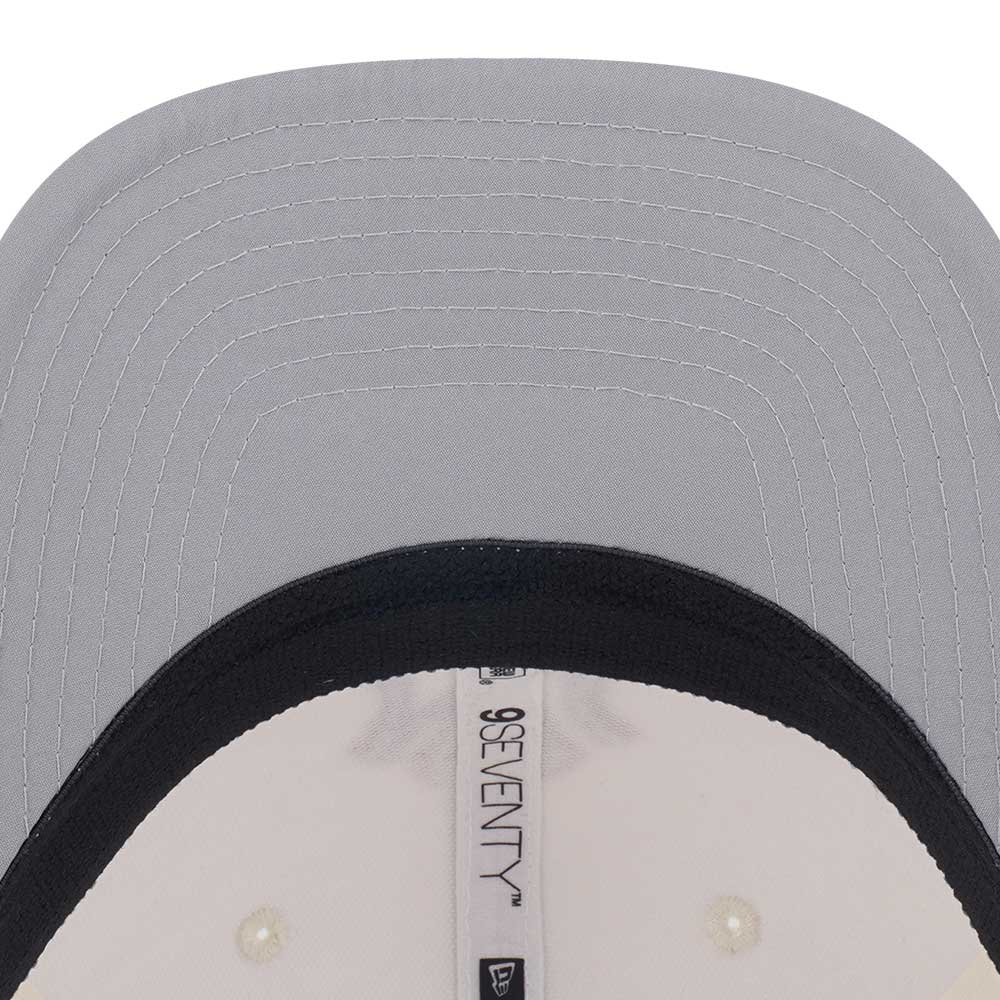 New Era New York Yankees Gradient FW26 Chrome White Grey 9SEVENTY Stretch Snapback Cap