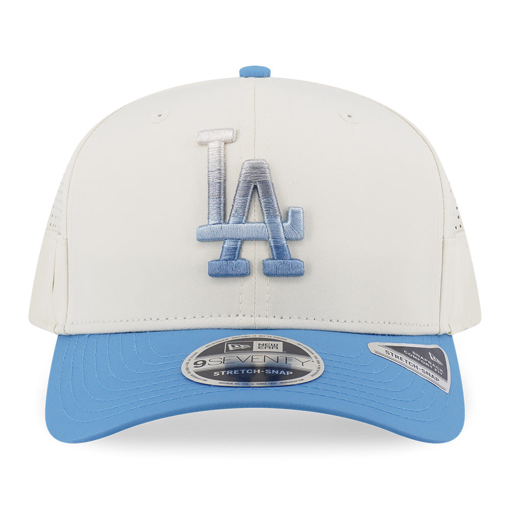 New Era Los Angeles Dodgers Gradient FW26 Chrome White Radiant Blue 9SEVENTY Stretch Snapback Cap