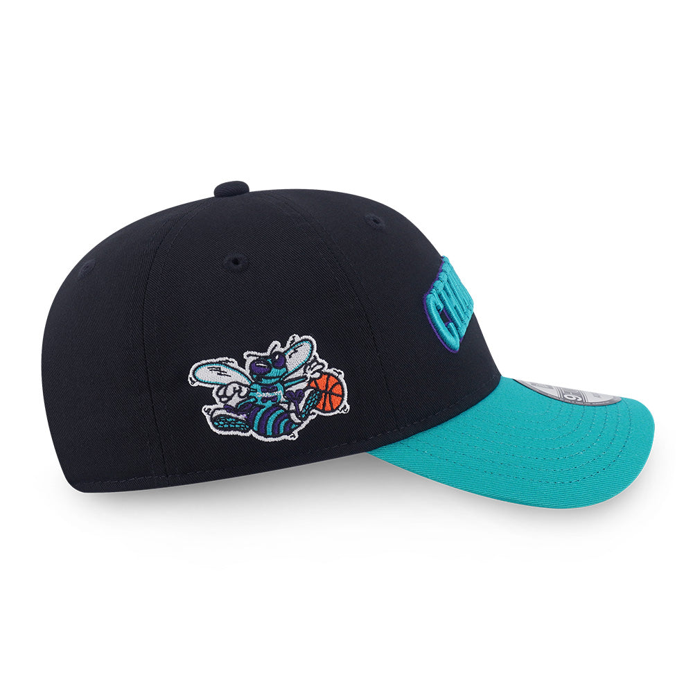 New Era Charlotte Hornets Hardwood Classics 2026 Black Teal 9FORTY Unstructured Adjustable Cap