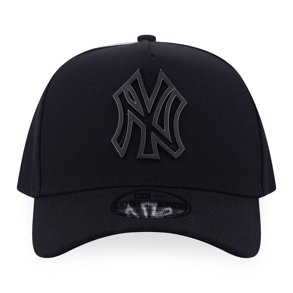 New Era New York Yankees Nickel Metal Badge FW26 Black 9FORTY A-Frame Adjustable Cap