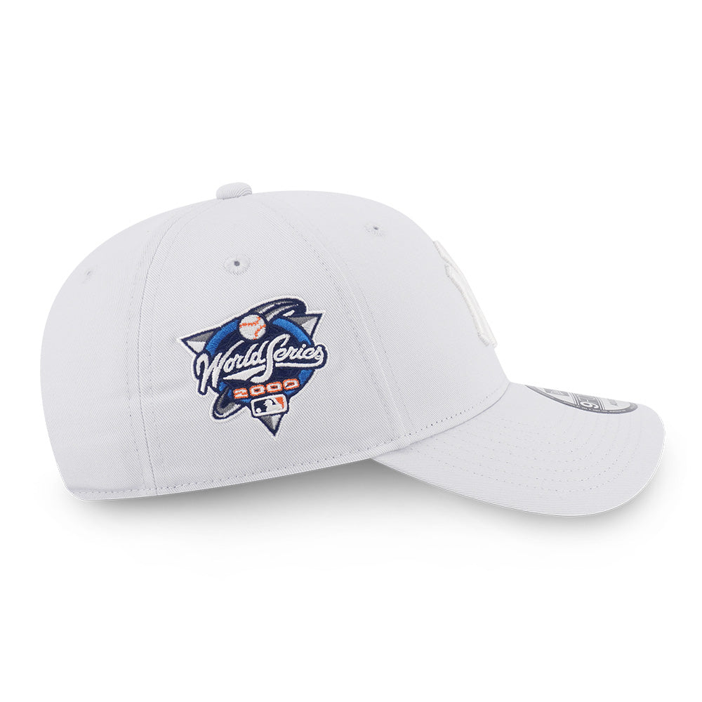 New Era New York Yankees Cooperstown World Series Silver Snow 9FORTY Adjustable Cap