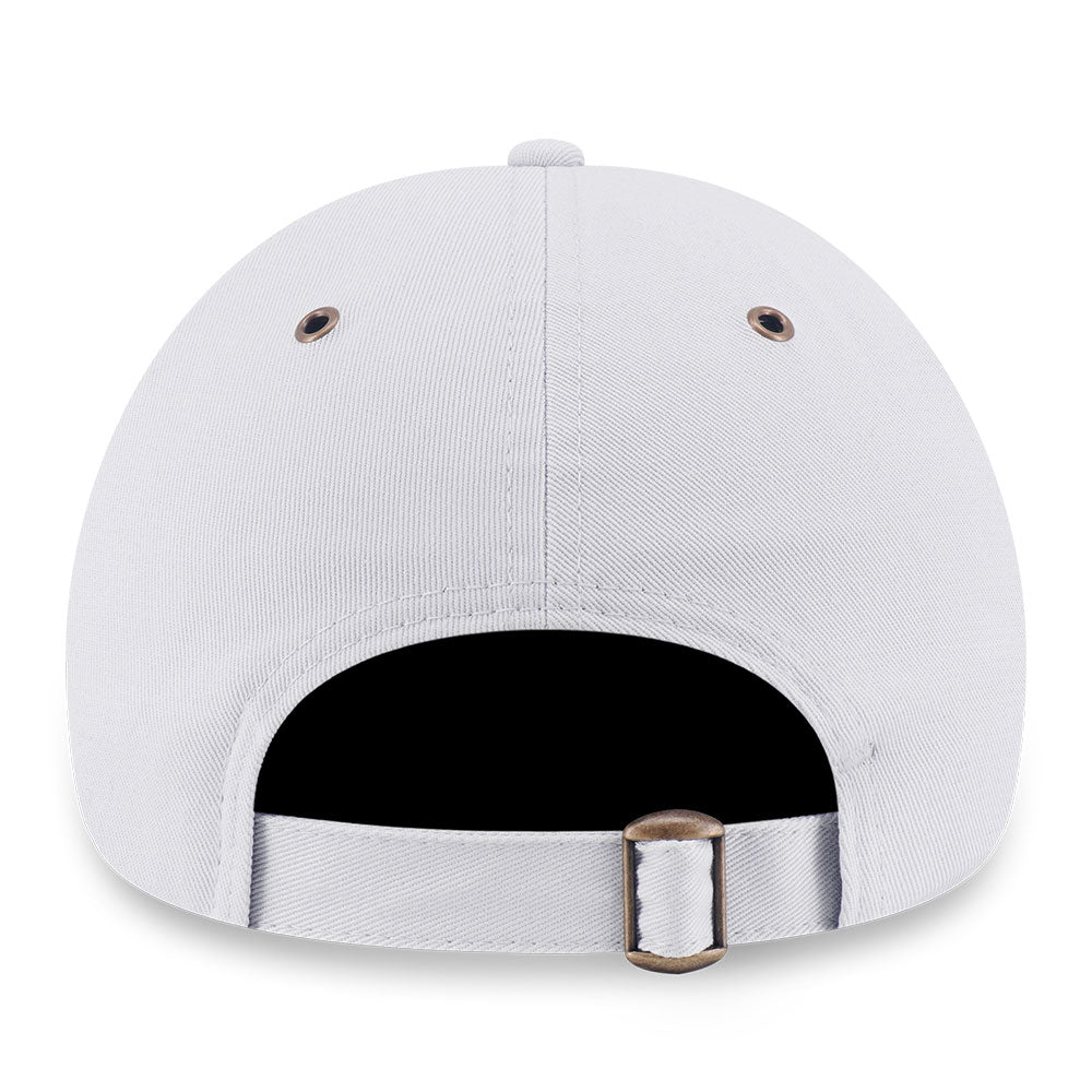 New Era New York Yankees Hammered Metal Badge FW26 Silver Snow 9FORTY Adjustable Cap