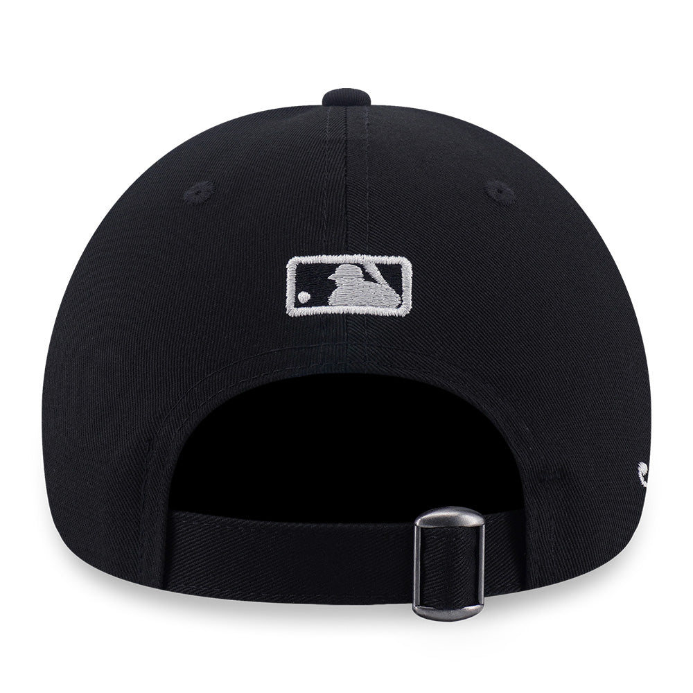 New Era New York Yankees Cross Panels Script Black 9FORTY Adjustable Cap