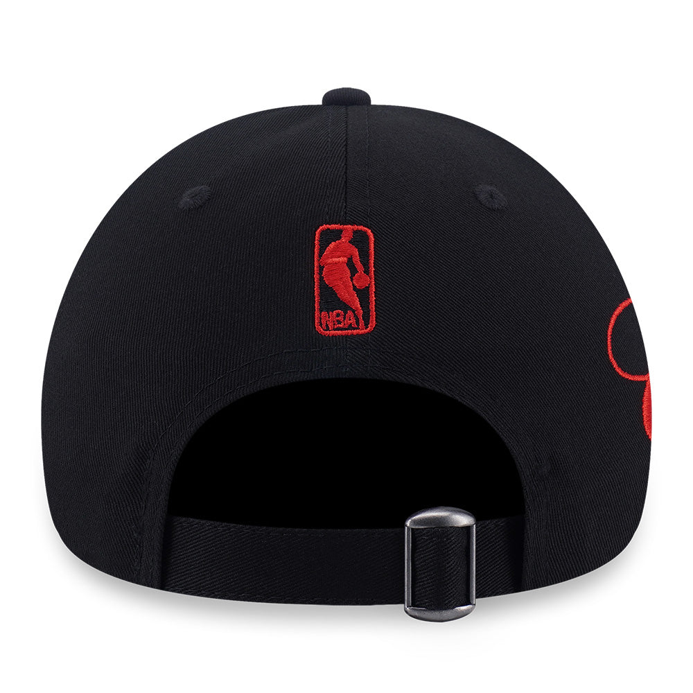 New Era Chicago Bulls Cross Panels Script Black 9FORTY Adjustable Cap