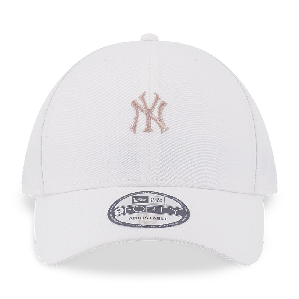New Era New York Yankees Mini Logo Color Era FW26 White 9FORTY Adjustable Cap