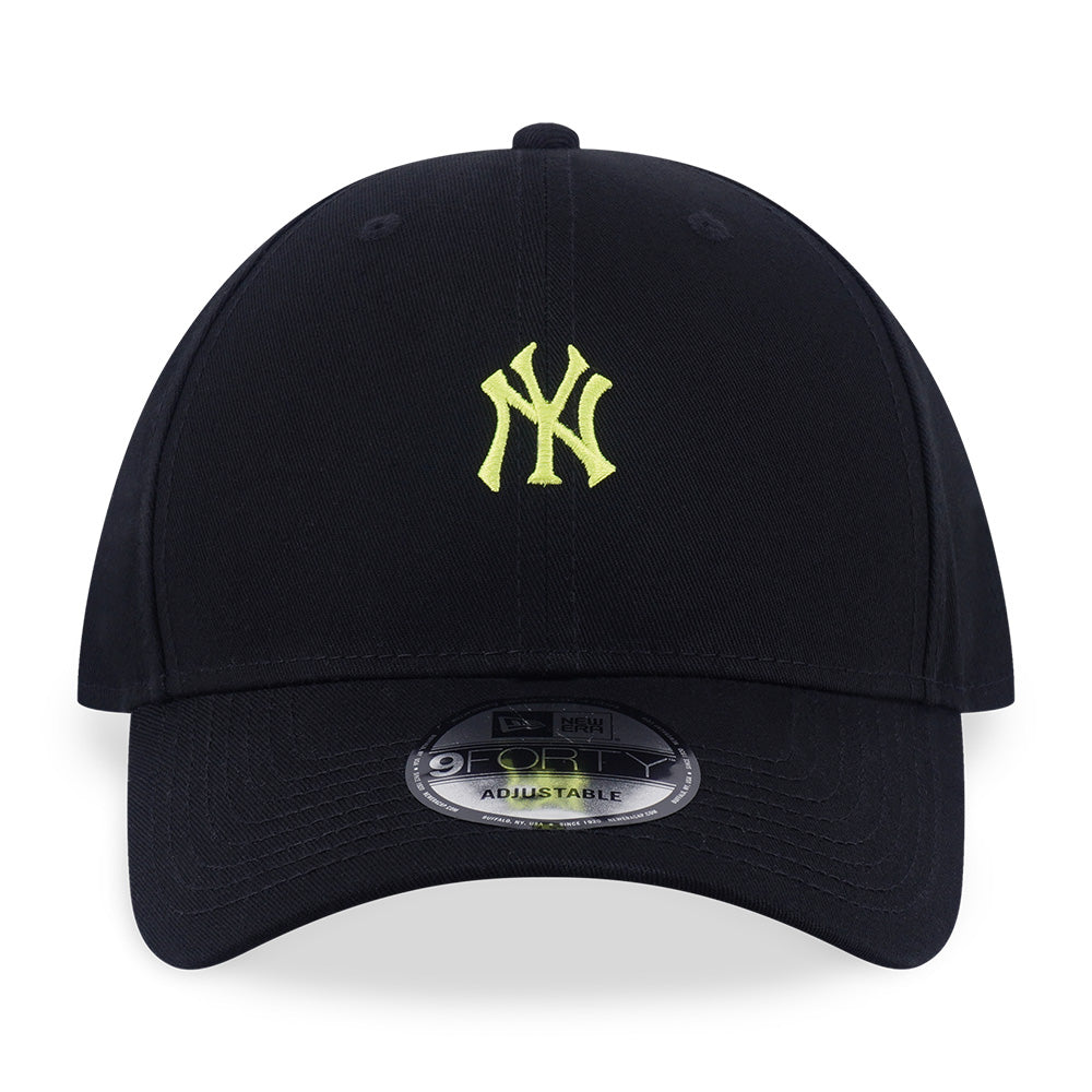 New Era New York Yankees Mini Logo Color Era FW26 Black 9FORTY Adjustable Cap