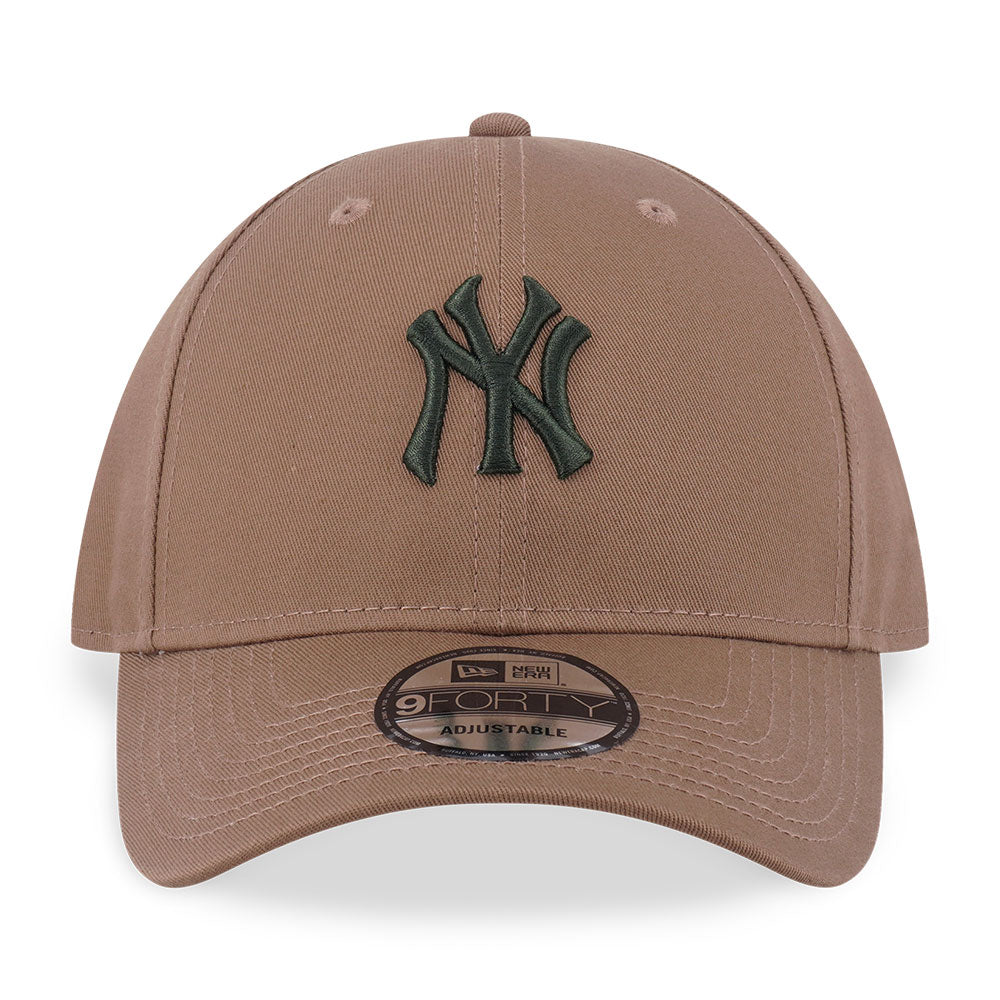 New Era New York Yankees Color Era FW26 Khaki 9FORTY Adjustable Cap