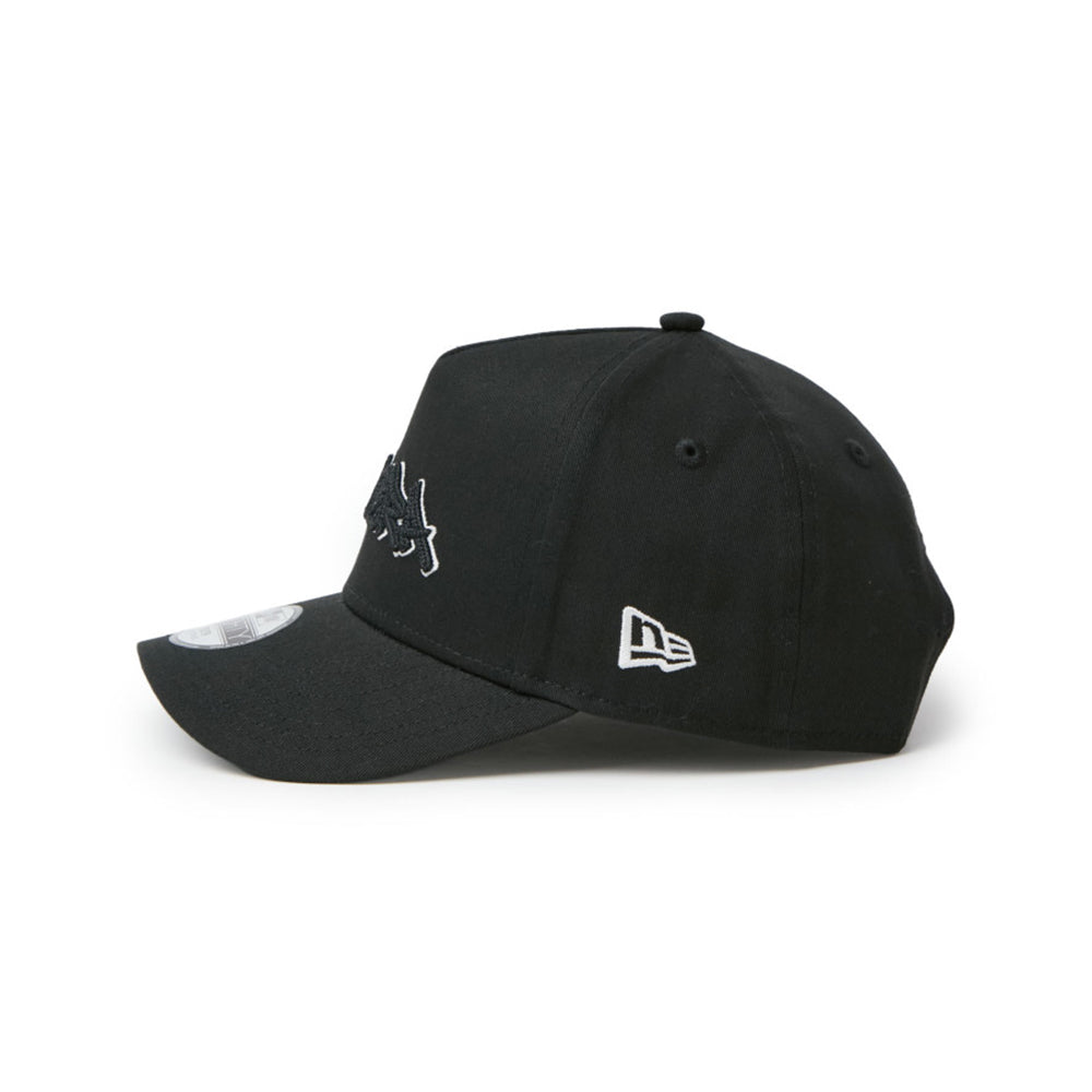 New Era Tagging Logo Black 261 Youth 9FORTY A-Frame Adjustable Cap