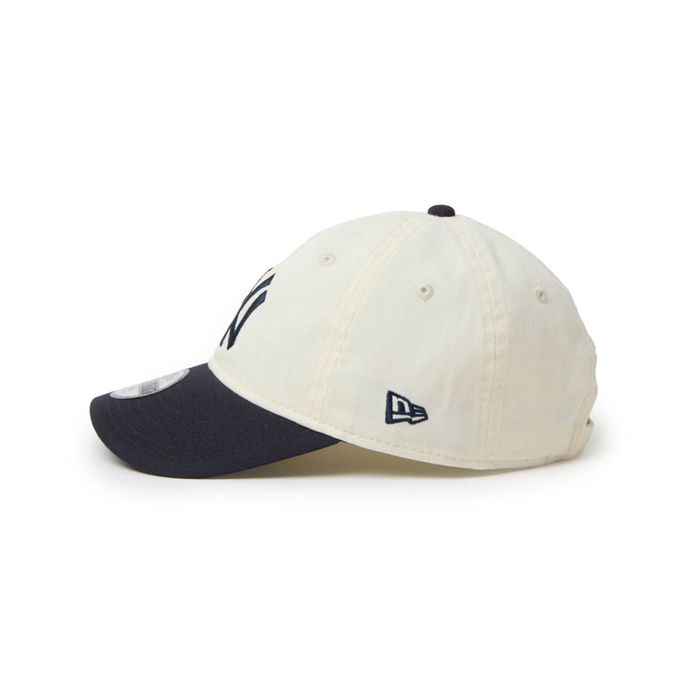 New Era New York Yankees Two Tone White Black Youth 9TWENTY Adjustable Cap