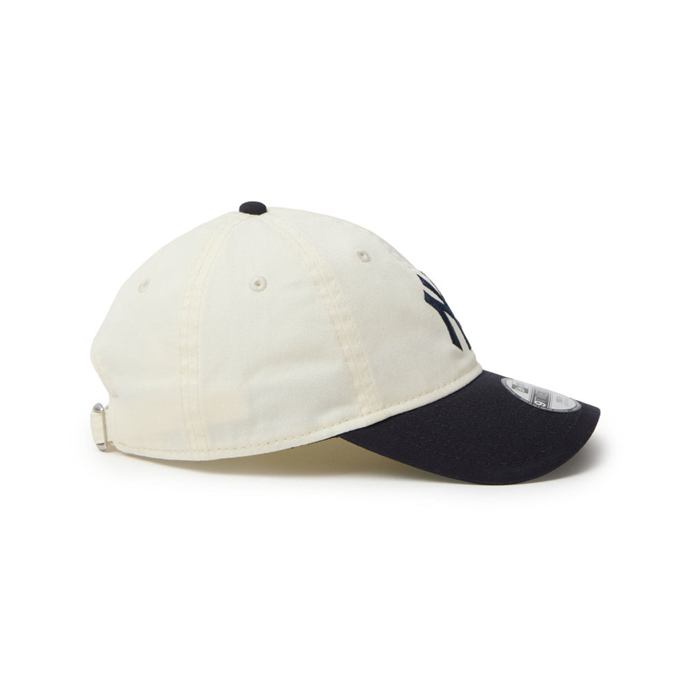 New Era New York Yankees Two Tone White Black Youth 9TWENTY Adjustable Cap