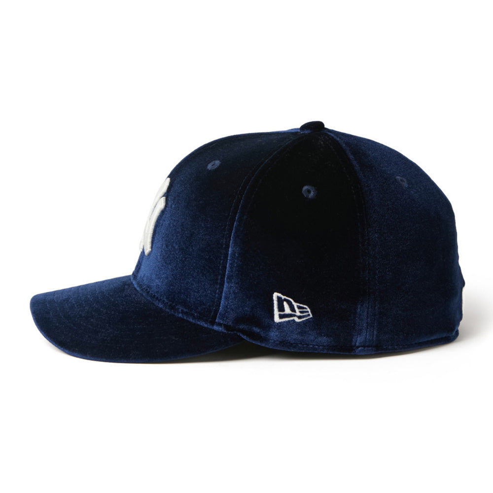 New Era New York Yankees Velvet Navy 59FIFTY Precurved Fitted Cap