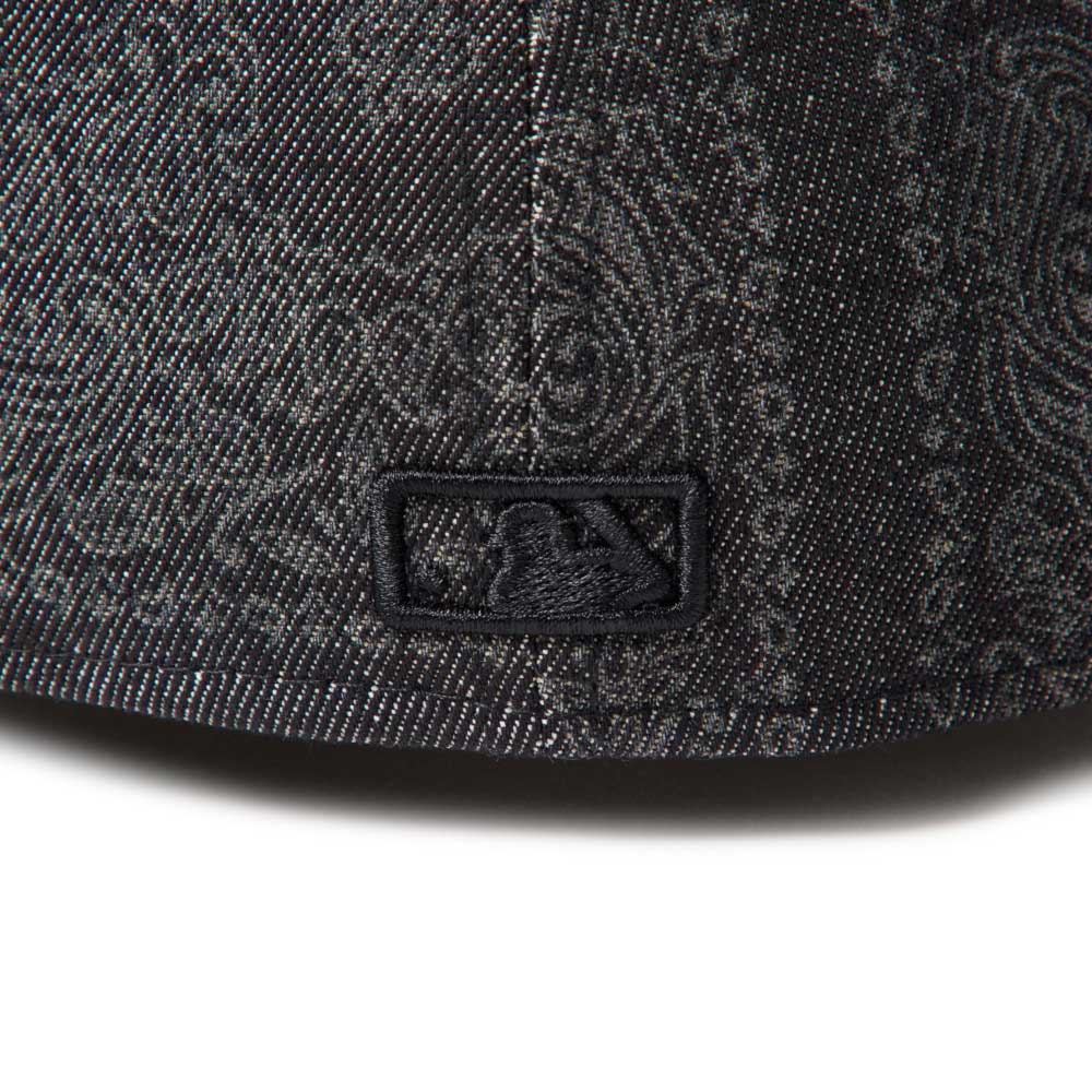 New Era Los Angeles Dodgers Laser Burn Out Denim Black 59FIFTY Pre-Curved Fitted Cap