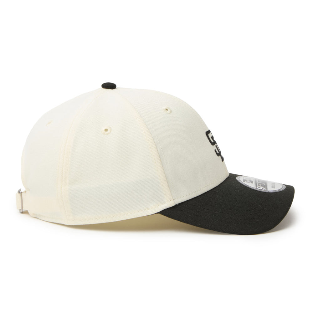 New Era San Diego Padres Two Tone Chrome White Black 9FORTY Adjustable Cap