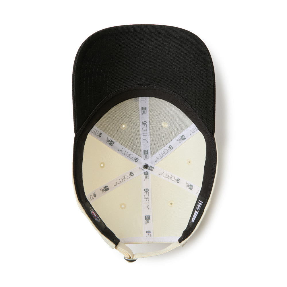 New Era San Diego Padres Two Tone Chrome White Black 9FORTY Adjustable Cap