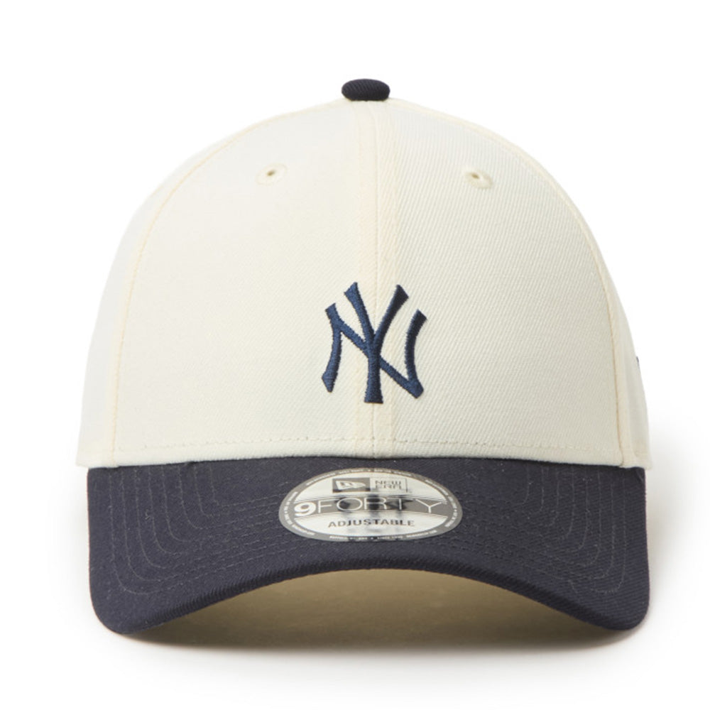 New Era New York Yankees Two Tone Chrome White Black 9FORTY Adjustable Cap